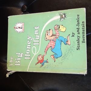 1962 The Big Honey Hunt by Stanley & Janice Berenstain